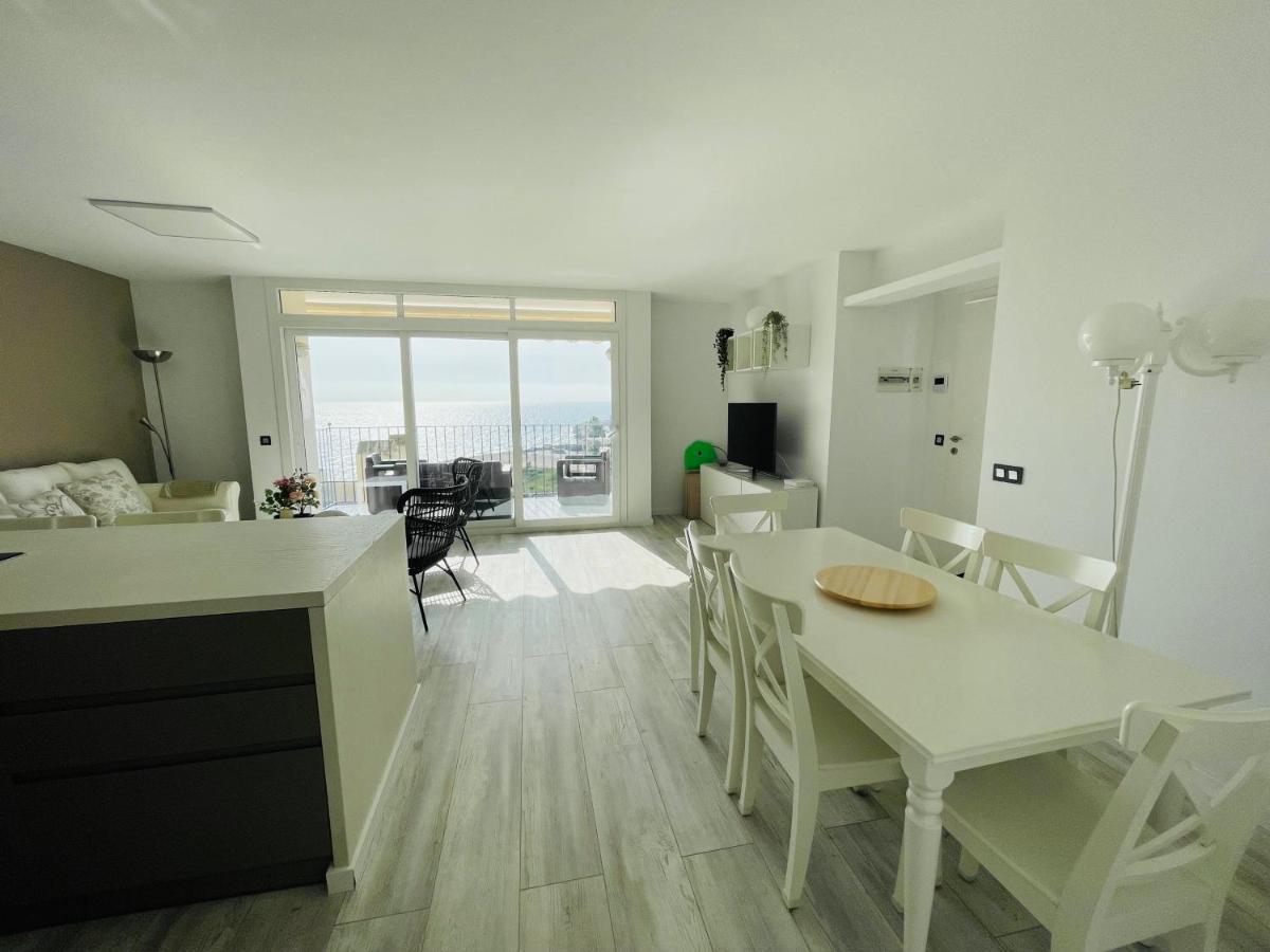 Apartmán La Marina2 Seaview With Amazing Terrace Sitges Exteriér fotografie